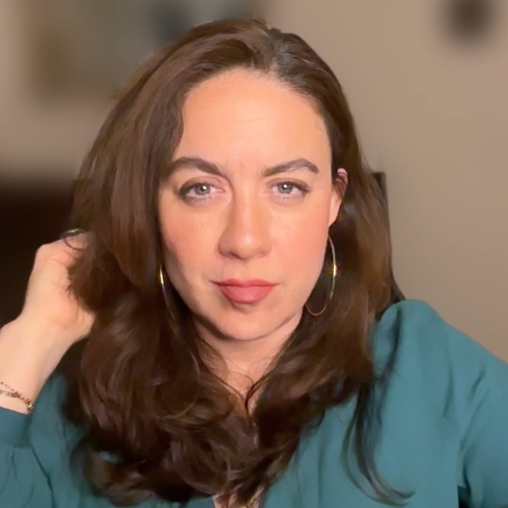 Dr. Lorena Nessi